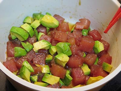 簡単 失敗なし 安い刺身が一変 びんちょうマグロとアボカドの漬け丼がうますぎる ぴらめこな生活